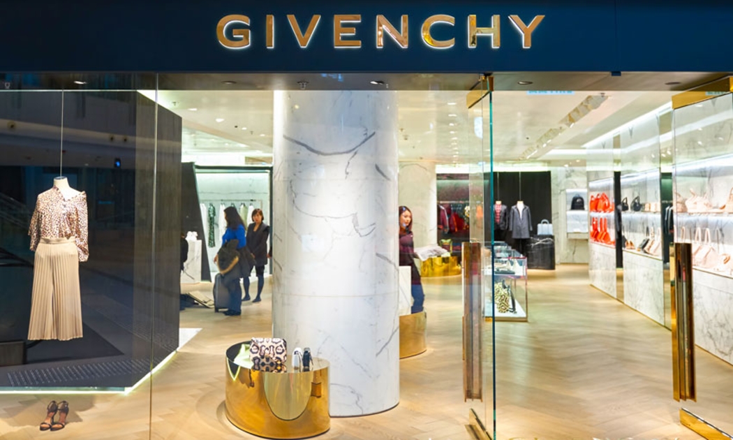 Givenchy, một thương hiệu thời trang được ưa chuộng trong giới quý tộc đến từ Pháp đang tiến vào “lãnh địa” thời trang kỹ thuật số.