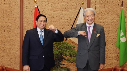 PM seeks local level cooperation with Japanese prefecture