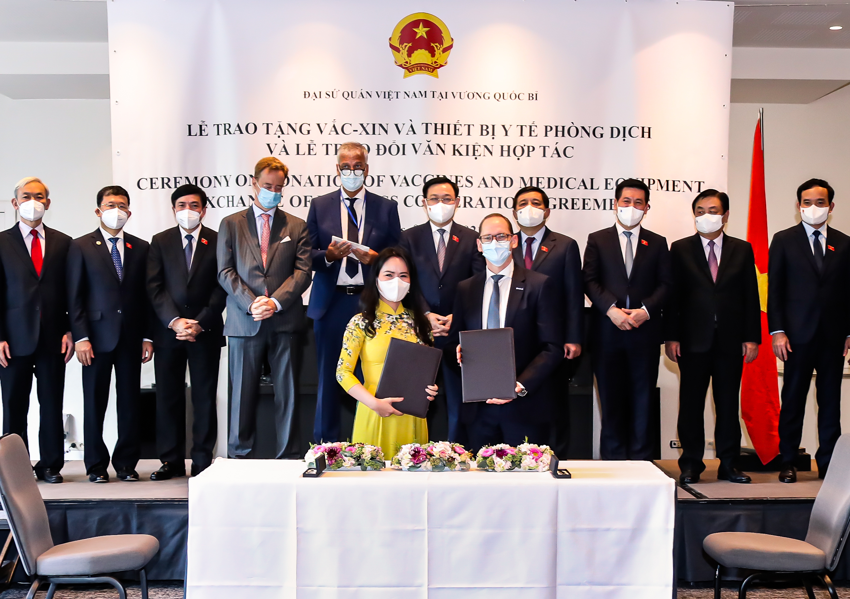Tập đoàn T&T Group và Tập đoàn Ørsted hợp tác phát triển các dự án điện gió ngoài khơi tại tỉnh Bình Thuận và Ninh Thuận với công suất lắp đặt ước tính gần 10 GW, với tổng giá trị đầu tư khoảng 30 tỉ USD, được phân kỳ đầu tư trong thời gian 20 năm.