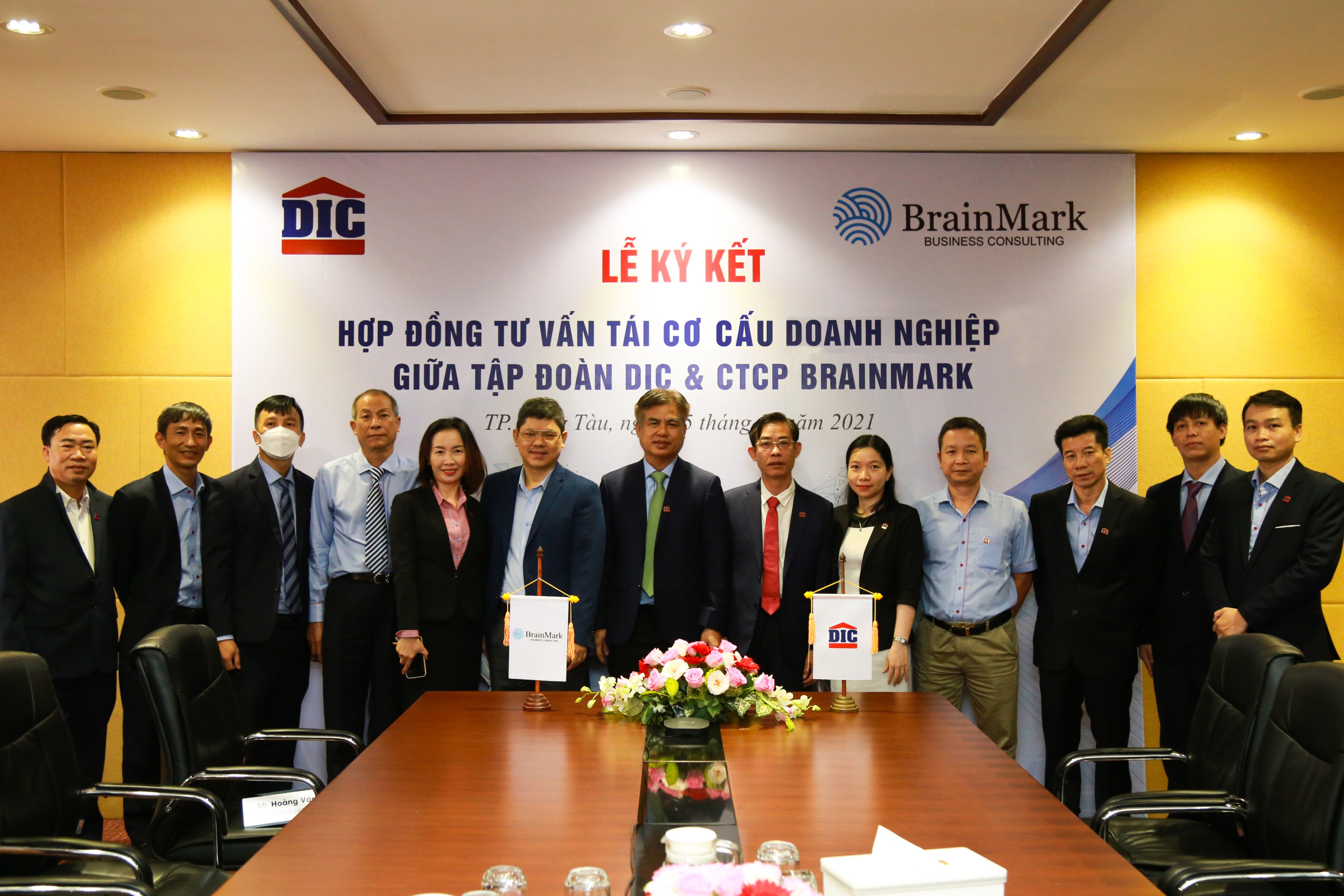 Toàn cảnh Lễ ký kết.