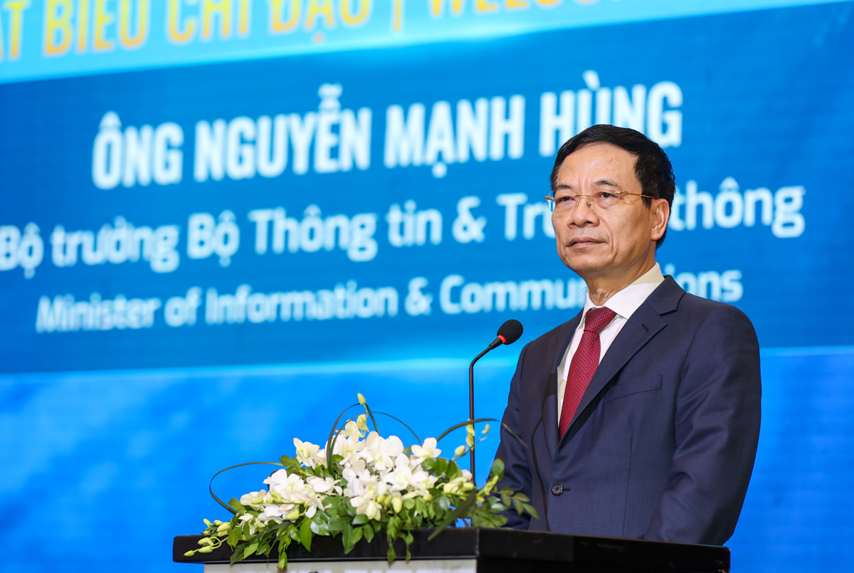 Bộ trưởng Nguyễn Mạnh Hùng phát biểu chỉ đạo tại Hội thảo và Triển lãm quốc tế Ngày An toàn thông tin Việt Nam năm 2021
