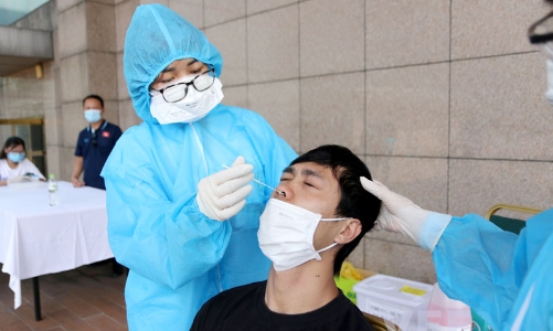 Ngày 25/11: Thêm 12.450 ca Covid-19 tại 59 tỉnh, thành phố