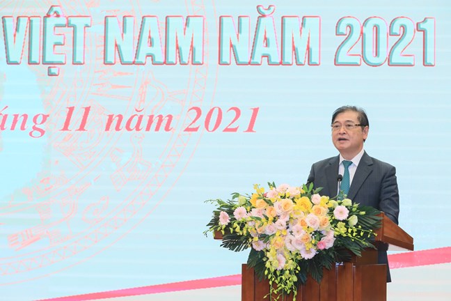  TSKH Phan Xuân Dũng, Chủ tịch Liên hiệp các Hội Khoa học và Kỹ thuật Việt Nam, Chủ tịch Hội đồng tuyển chọn, phát biểu tại lễ công bố. Ảnh - Quang Vinh. 
