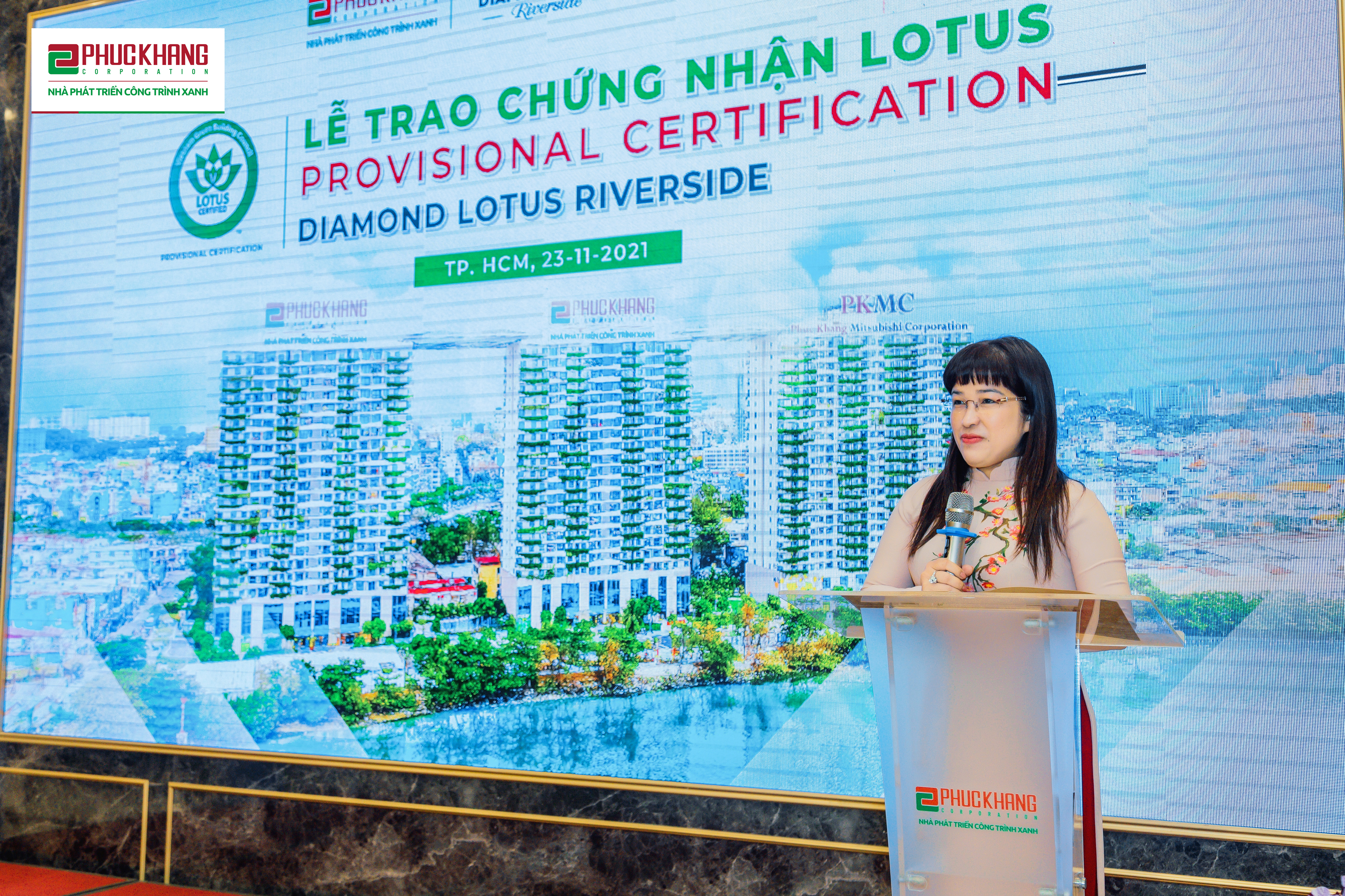 CEO Lưu Thị Thanh Mẫu bày tỏ niềm niềm xúc động và tự hào khi “đứa con tinh thần” - Diamond Lotus Riverside đạt được chứng nhận Lotus tạm thời.