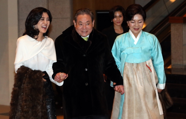 Ông Lee Kun-hee qua đời để lại khối tài sản khổng lồ cho vợ và các con - Ảnh: Getty Images