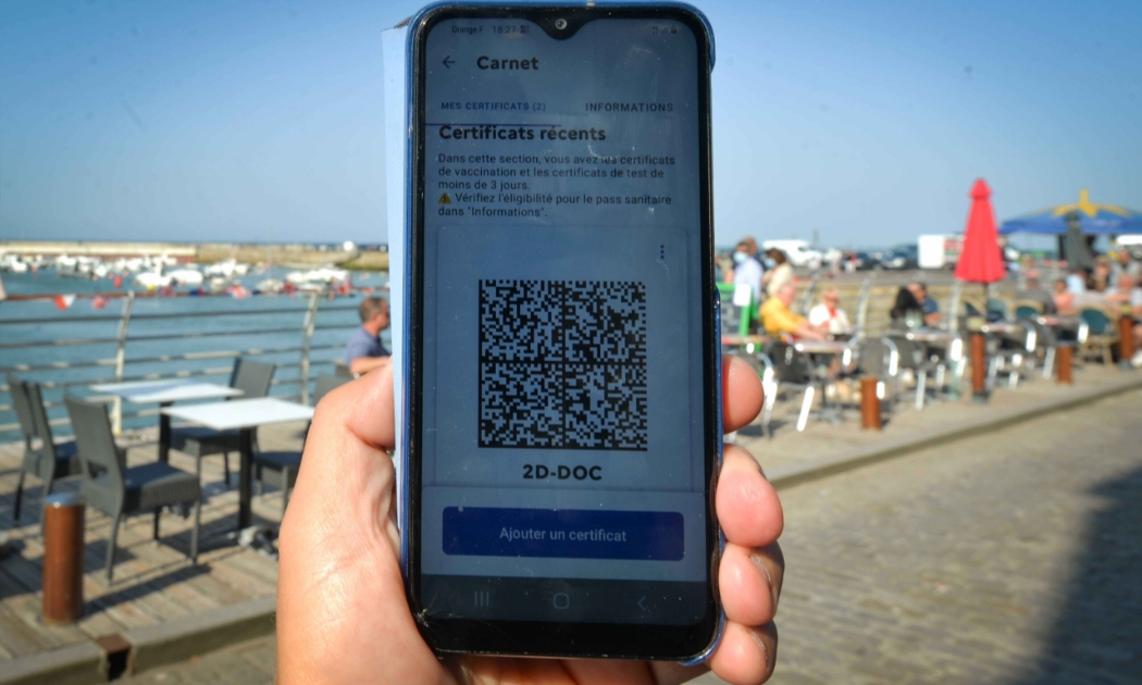 Chứng nhận Covid điện tử EU - Ảnh: Getty Images