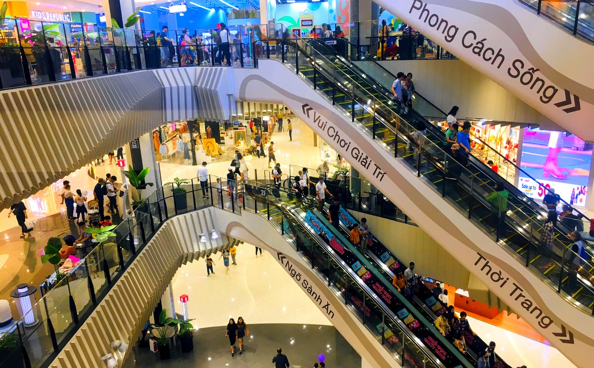 Năm thứ 2 sự kiện ''Hà Nội đêm không ngủ" được tổ chức.