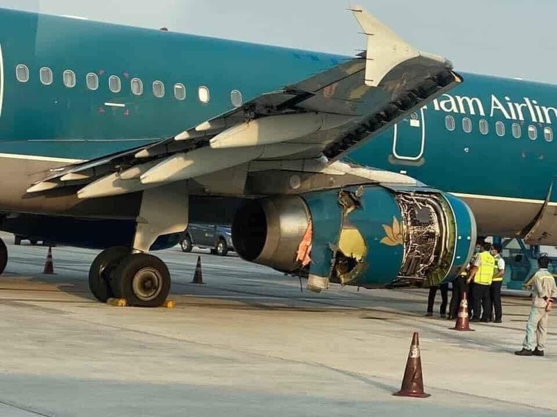 M&aacute;y bay của Vietnam Airlines gặp sự cố nghi&ecirc;m trọng v&igrave; nổ lốp