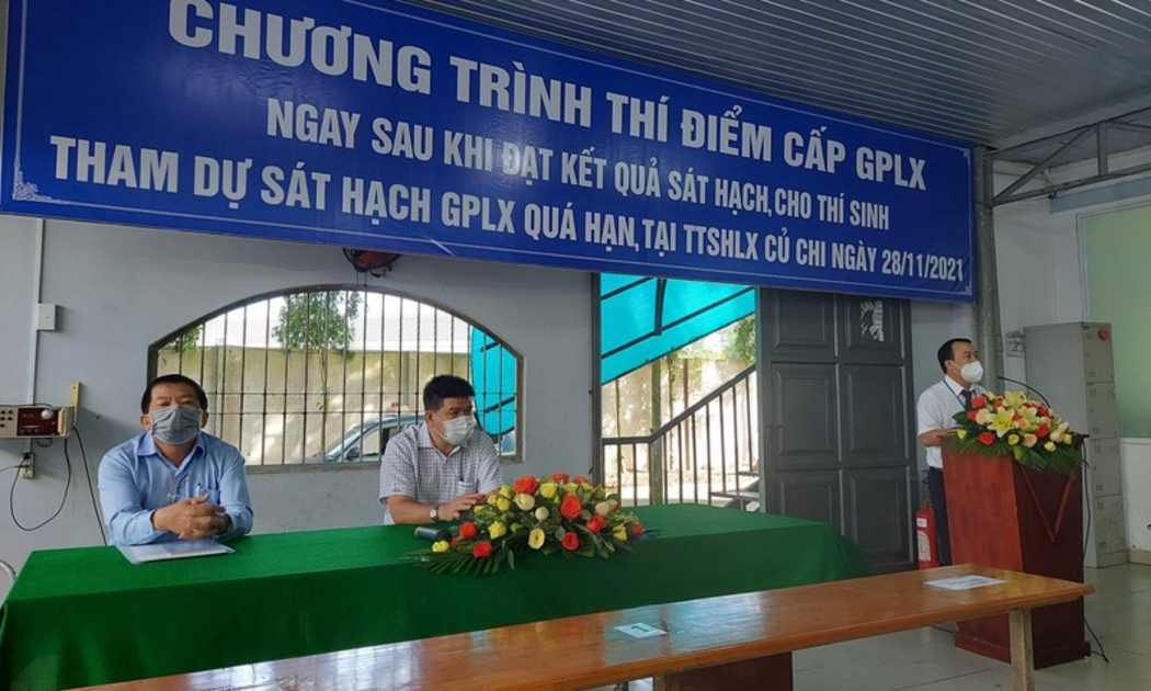 TP.HCM tổ chức cấp bằng lái xe cho người dân ngay sau khi thi sát hạc có kết quả trong ngày.
