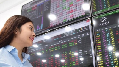 Stock market celebrates 25th anniversary