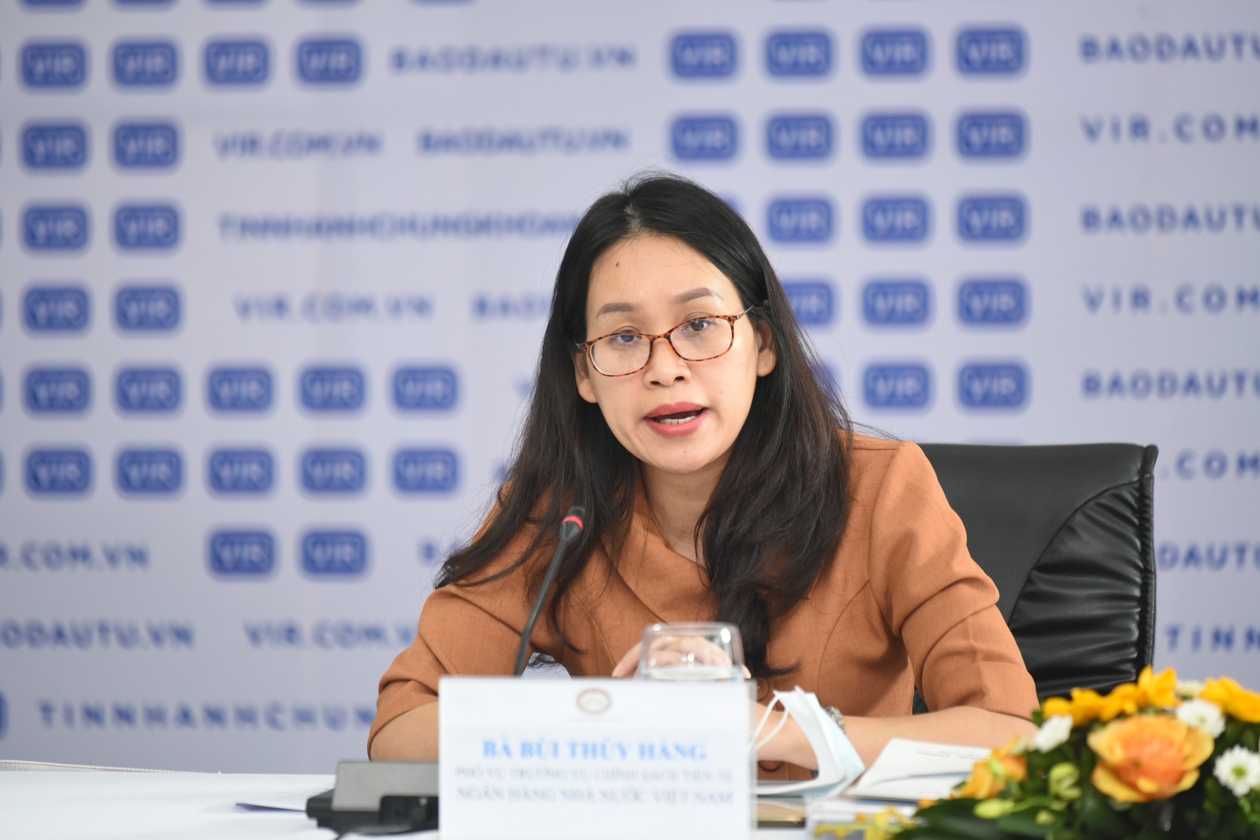 Bà Bùi Thuý Hằng, Phó Vụ trưởng Vụ Chính sách tiền tệ Ngân hàng Nhà nước Việt Nam