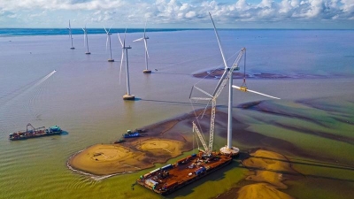 Ben Tre opens first commercial wind power plant