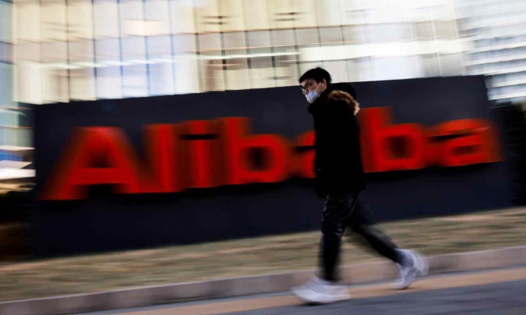 Vốn hóa của Alibaba giảm hơn 50% sau một năm - Ảnh: Reuters