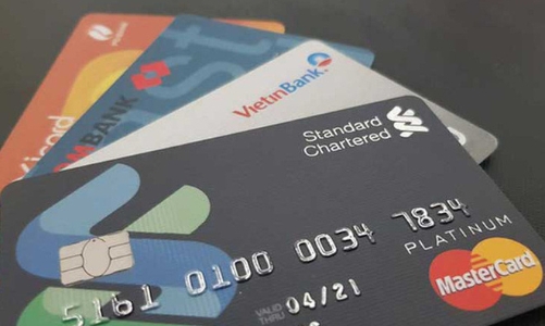 Ngân hàng xin lùi thời hạn chuyển đổi thẻ từ sang thẻ chip
