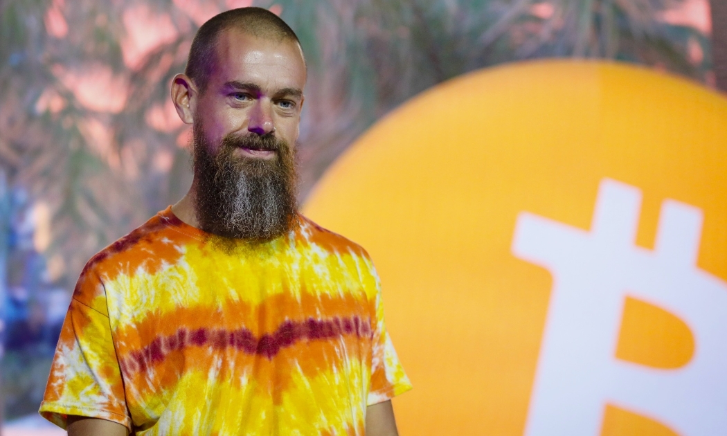 Jack Dorsey, đồng sáng lập và CEO của Twitter Inc. và Square Inc., phát biểu trong hội nghị Bitcoin 2021 ở Miami, Florida, Mỹ ngày 4/6/2021 - Ảnh: Getty Images