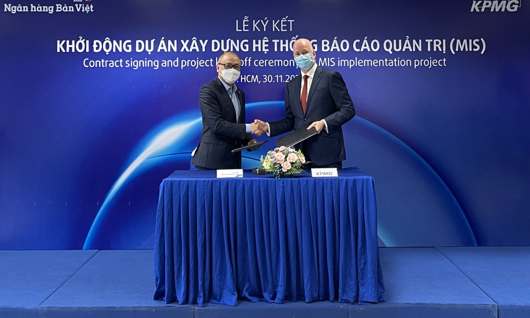 Ngân hàng Bản Việt ký kết cùng KPMG triển khai dự án “Xây dựng hệ thống cáo cáo quản trị - MIS” cho chức năng Kinh doanh và Tài chính.