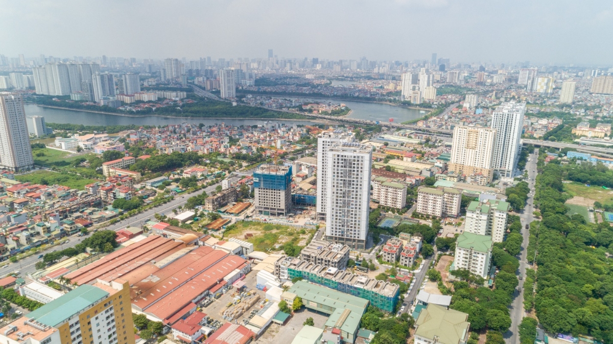 Tòa DV04 tại dự án sắp cất nóc trong tháng 12 này.