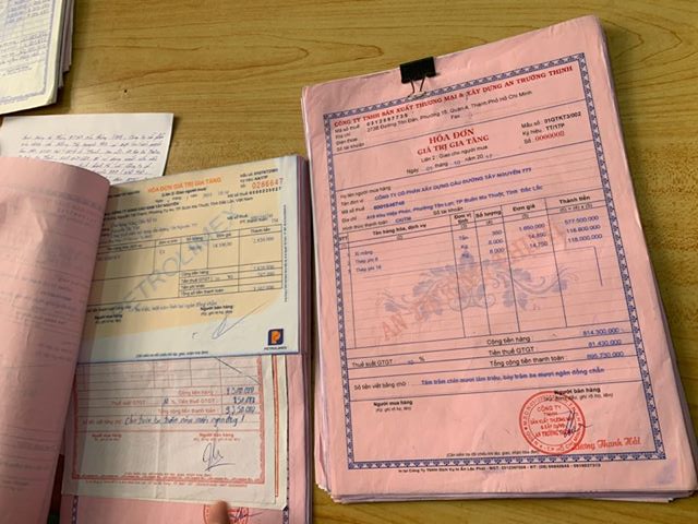 Hàng loạt dấu tròn của công ty "ma" phục vụ mua bán hóa đơn bị cơ quan công an phát hiên