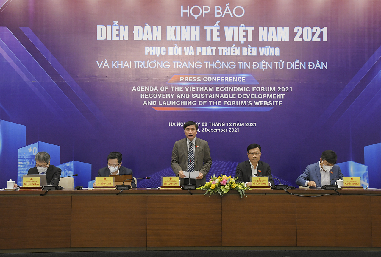 Toàn cảnh họp báo chiều 2/12 - Ảnh: Quochoi.vn
