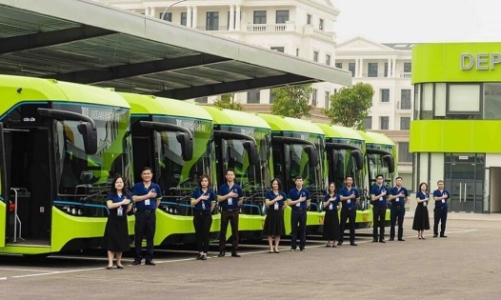 Tuyến bus điện đầu tiên tại Hà Nội chính thức