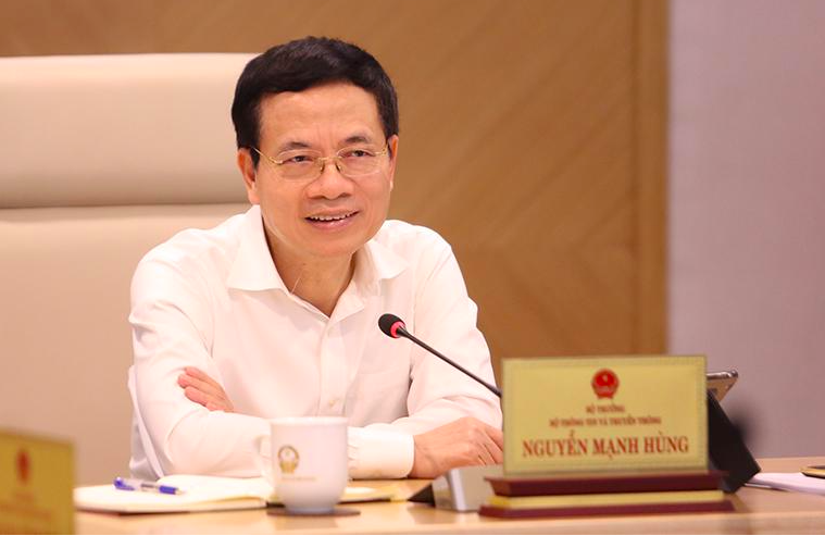 Bộ trưởng Nguyễn Mạnh Hùng.