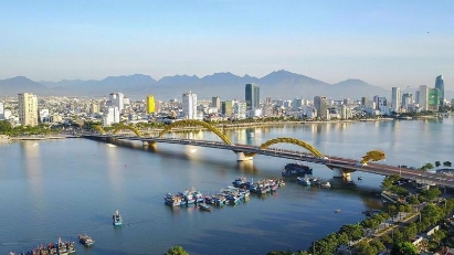 PM calls on Da Nang to fulfil potential