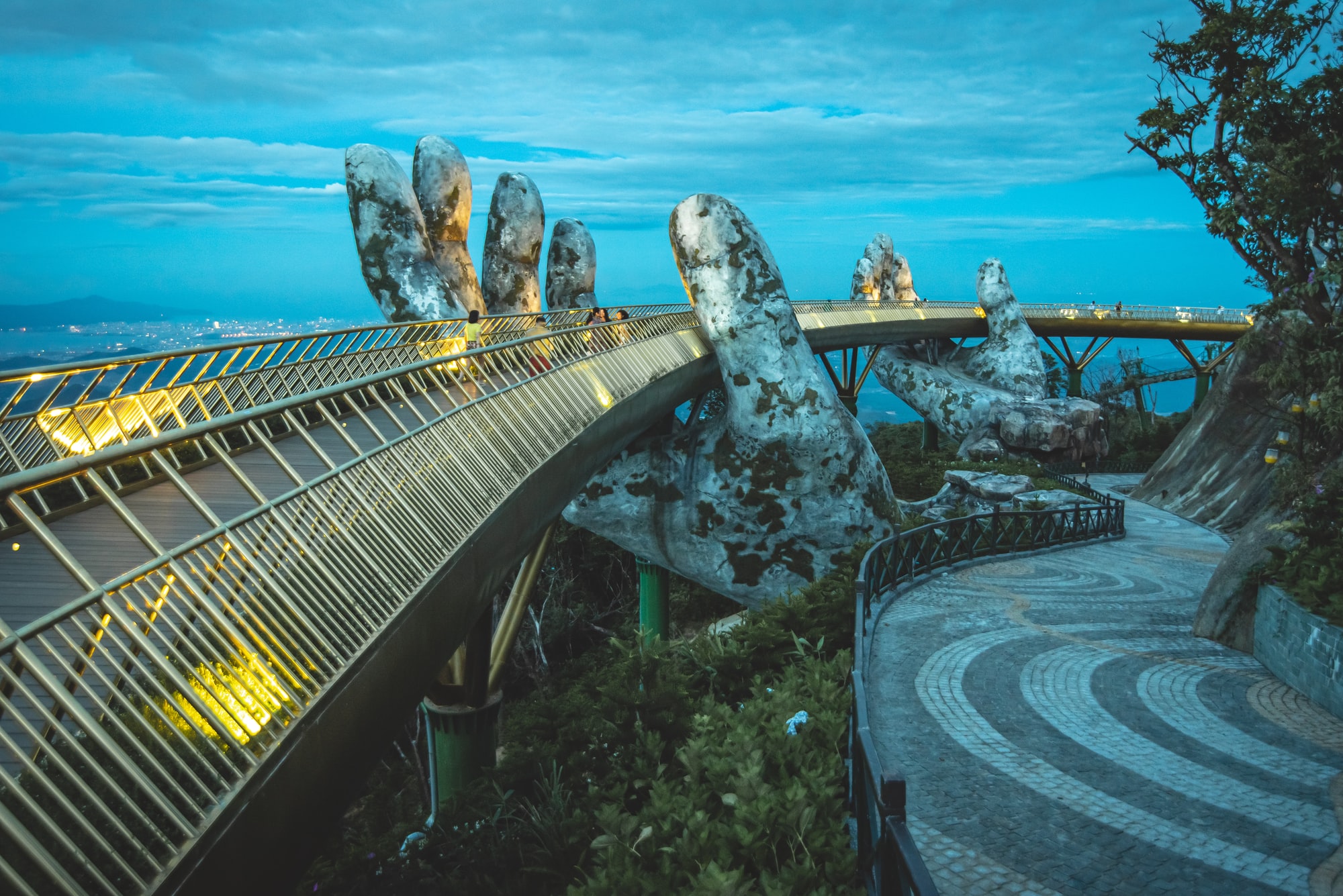 Một số chuyến bay dự kiến đưa khách đến Đà Nẵng vào đầu tháng 12/2021 đã phải tạm hoãn do xuất hiện thông tin về biến chủng Omicron.