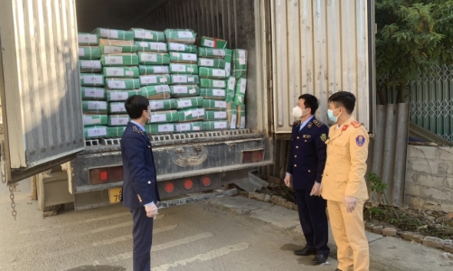 Lạng Sơn tạm giữ 14 tấn thịt bò lạ