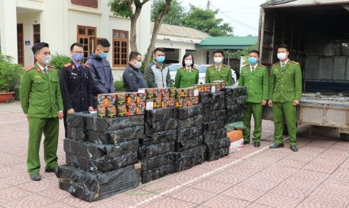 Hàng cấm, hàng lậu áp sát biên giới, tìm cơ hội tuồn vào nội địa dịp cuối năm