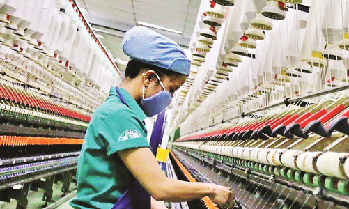 Xây dựng chương trình phục hồi kinh tế: Lạm phát không là mối lo