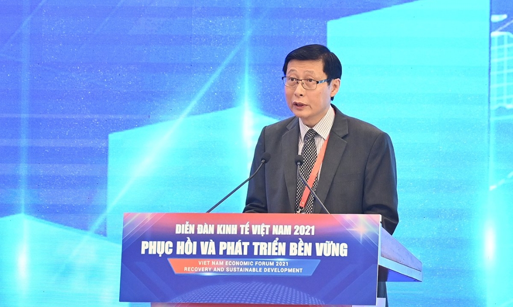 Ông Nguyễn Minh Cường - Kinh tế trưởng của Ngân hàng Phát triển Châu Á tại Việt Nam phát biểu tại diễn đàn - Ảnh: Quochoi.vn