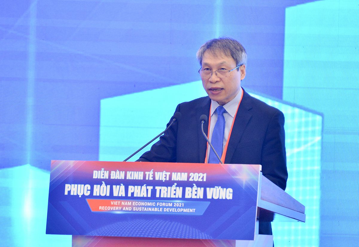 PGS.TS Bùi Quang Tuấn phát biểu tại diễn đàn - Ảnh: Quochoi.vn