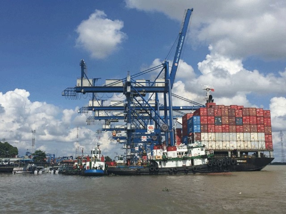 Xuất nhập khẩu năm 2021 có thể đạt trên 600 tỷ USD.