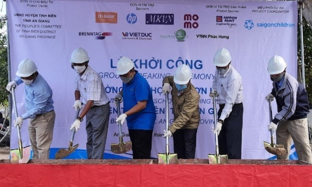 Khởi công xây mới lớp học cho trường tiểu học B Nhơn Hưng.