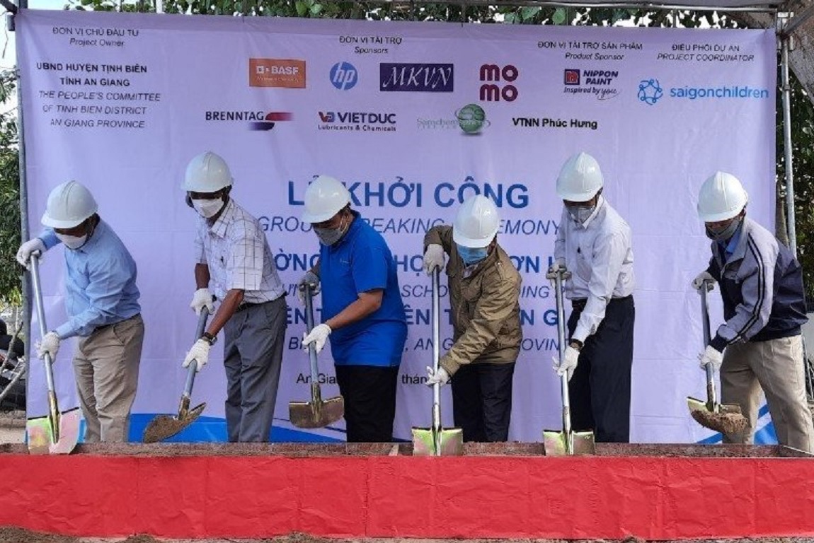 Khởi công xây mới lớp học cho trường tiểu học B Nhơn Hưng.