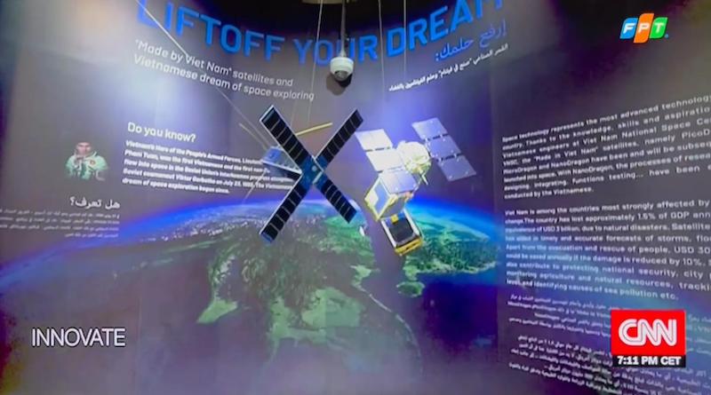 B&ecirc;n cạnh quảng b&aacute; văn ho&aacute;, Triển l&atilde;m Việt Nam c&ograve;n giới thiệu một số th&agrave;nh tựu khoa học c&ocirc;ng nghệ nổi bật của đất nước (Nguồn: FPT).