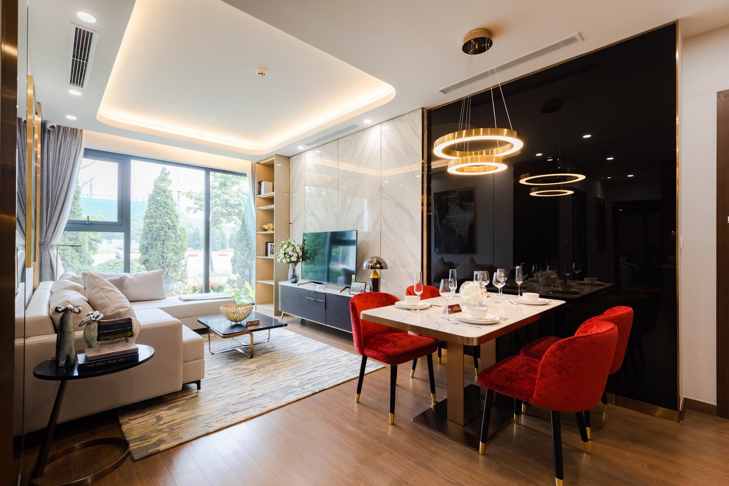 Một g&oacute;c căn hộ lớn trong căn Dual Key với 2 ph&ograve;ng ngủ, ph&ograve;ng kh&aacute;ch v&agrave; ph&ograve;ng ăn rộng r&atilde;i.