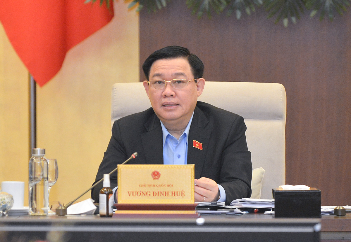 Chủ tịch Quốc hội Vương Đình Huệ cho ý kiến tại phiên họp - Ảnh: quochoi.vn