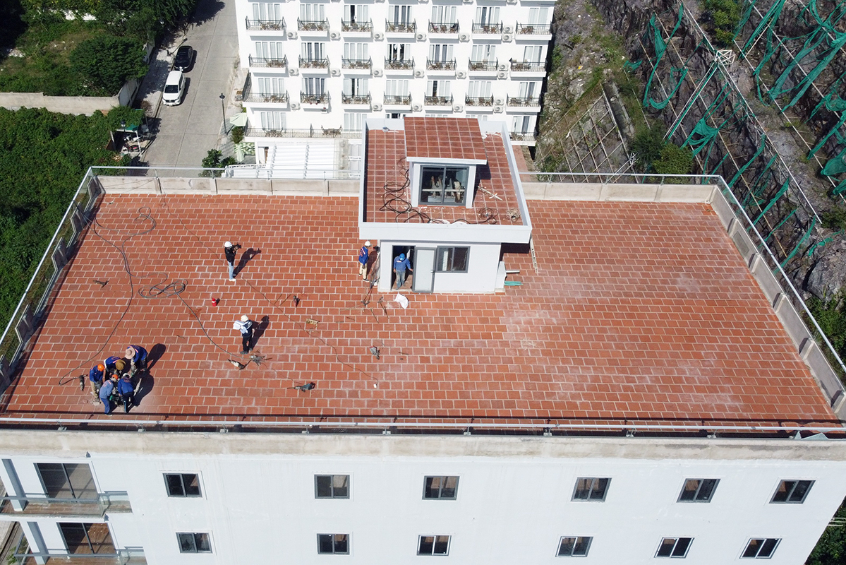 Cưỡng chế tháo dỡ công trình vi phạm tại dự án Ocean View Nha Trang.