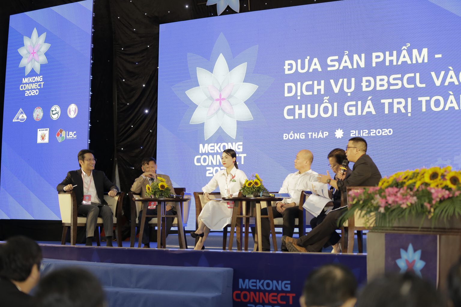 Một phiên thảo luận trong chuỗi sự kiện tại Mekong Connect 2020 tại Đồng Tháp.