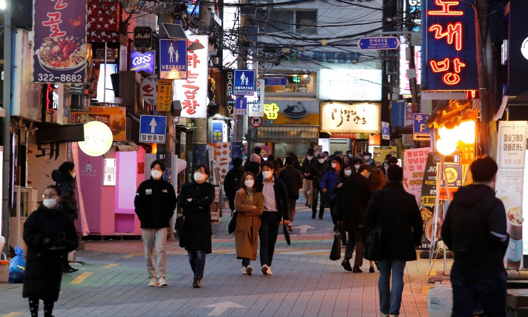 Một đường phố ở Seoul, Hàn Quốc.