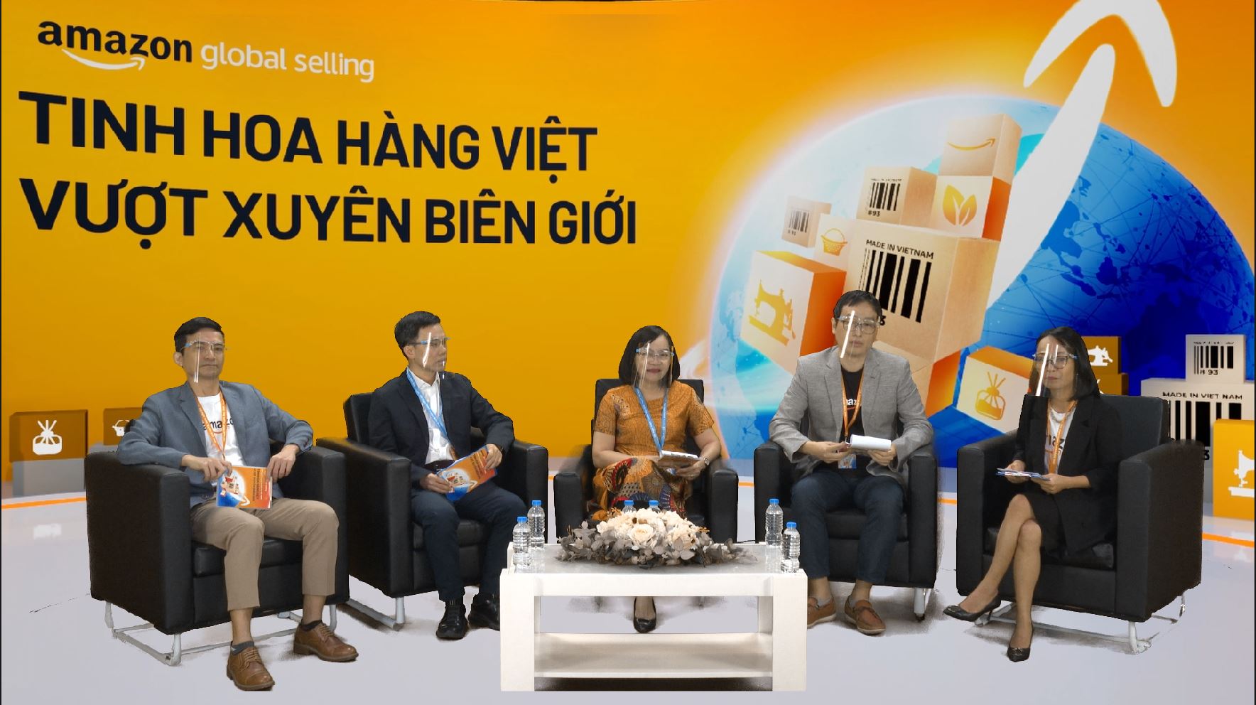 Hội nghị thương mại điện tử xuyên biên giới năm 2021 diễn ra sáng 14/12.