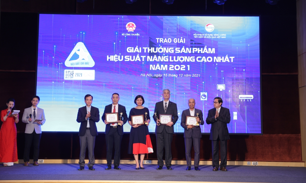 Trao giải thưởng Hiệu suất năng lượng cao nhất năm 2021.