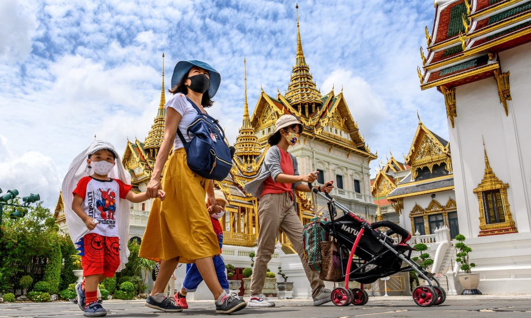 Du khách tại Bangkok, Thái Lan - Ảnh: AP