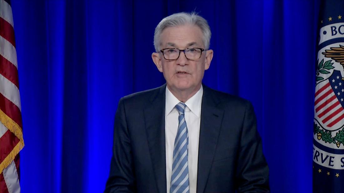 Chủ tịch Fed Jerome Powell trong cuộc họp báo ngày 15/12 - Ảnh: Reuters.