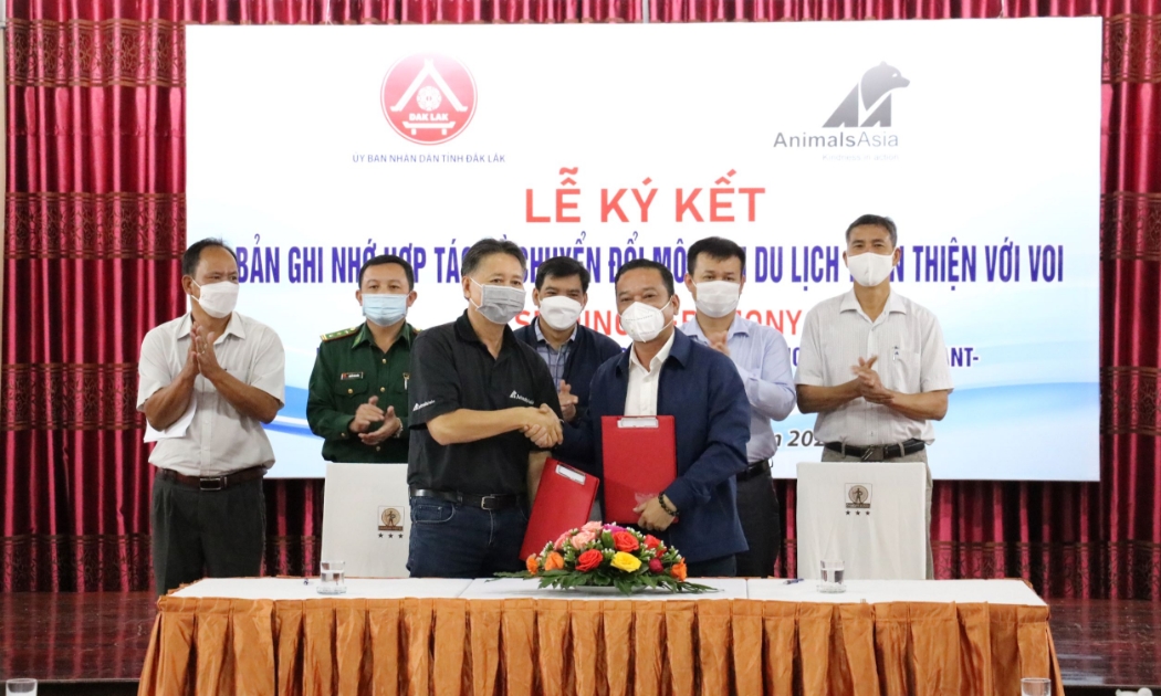 Lễ ký kết.