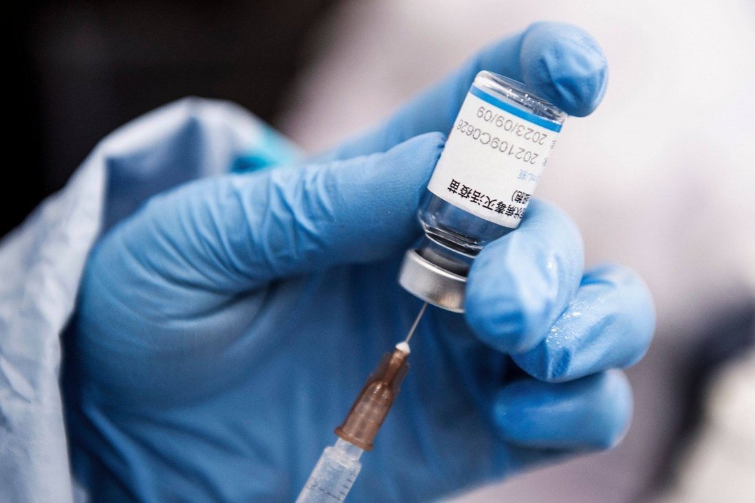 Vaccine Vero Cell là loại vaccine bất hoạt do Tập đoàn Sinopharm của Trung Quốc phát triển - Ảnh: AFP