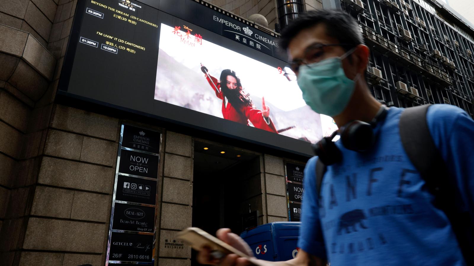 Nhiều bom tấn Hollywood trong hai năm trở lại đ&acirc;y đ&atilde; kh&ocirc;ng c&oacute; lịch ph&aacute;t h&agrave;nh ở thị trường điện ảnh lớn nhất thế giới n&agrave;y.