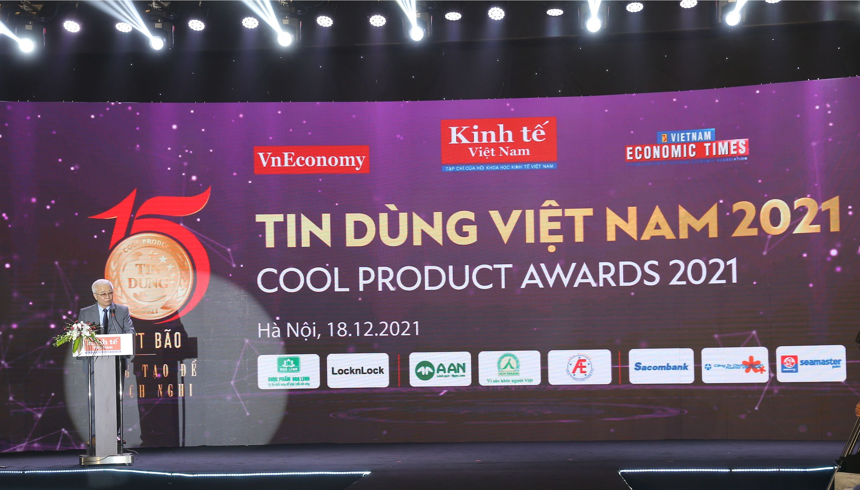 Chương trình Tin Dùng Việt Nam là sự kiện thường niên được Tạp chí Kinh tế Việt Nam khởi xướng và duy trì từ năm 2006 - Ảnh: Xuân Khoa