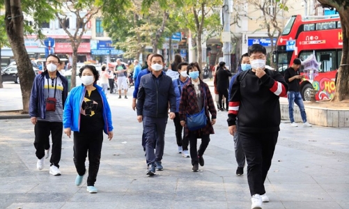 Hà Nội xem xét dừng hoạt động tập trung đông người không cần thiết